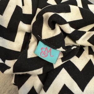 Black and White Chevron Scarf